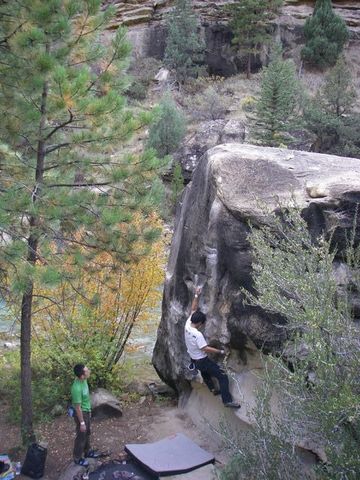 Kelly's Arete(V5)